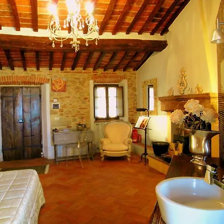 Il Borgo Di Sempronio Pensionat 4*